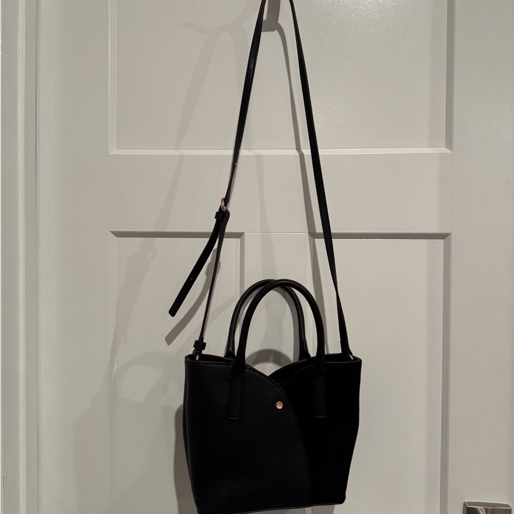 Elegant Black Handbag
